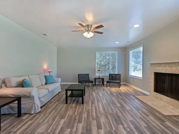 2211, 2211 E 56th St #B, Savannah, GA 31404