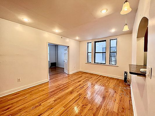 1st image of 418 W 130th St APT 41
