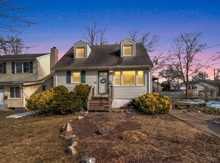16 Sioux Ave, Lake Hiawatha, NJ 07034