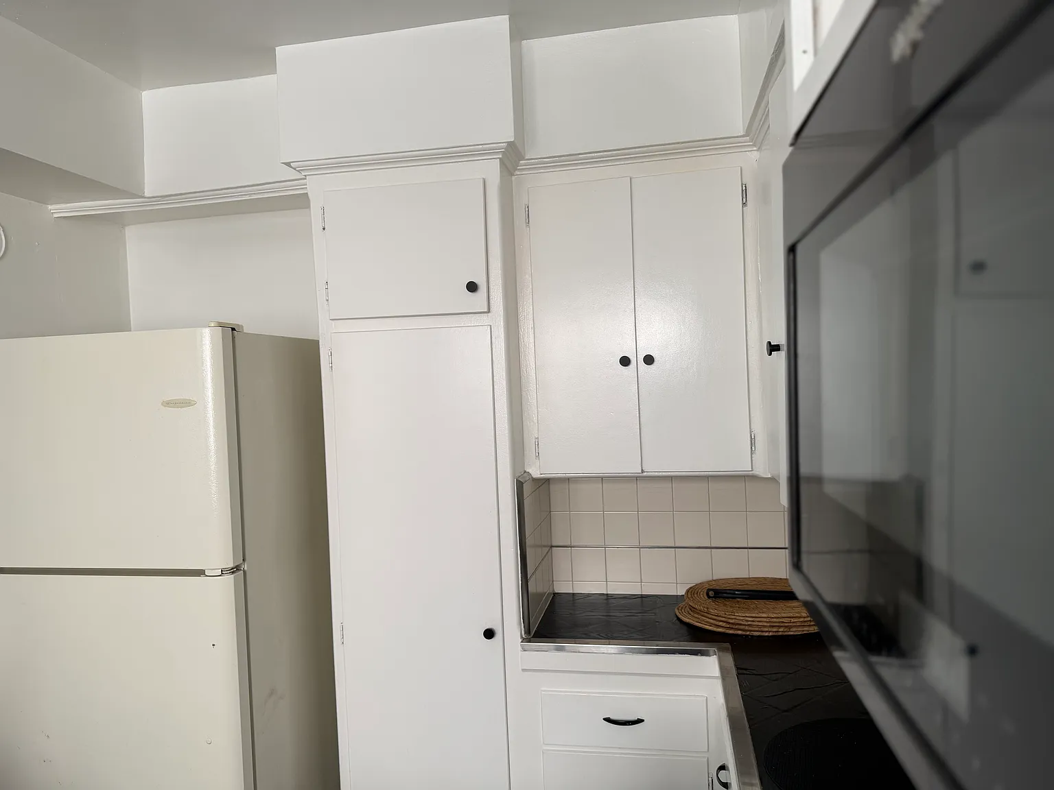 2 bed, 1.5 bath, 1300 sqft, $3,500 — Photo 4