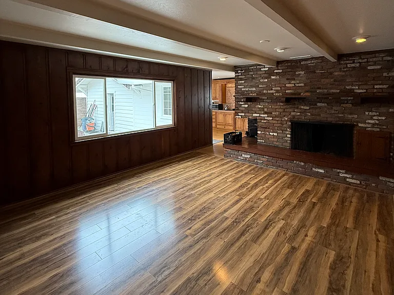 131 Foster Rd — Photo 3