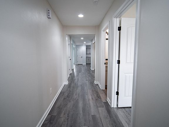 3rd image of 2025 Barnhart Dr