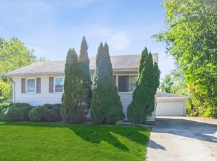 5655 Amherst Pl, Matteson, IL 60443