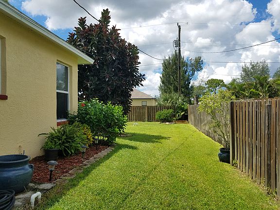 4th image of 3026 SW 14th Ave