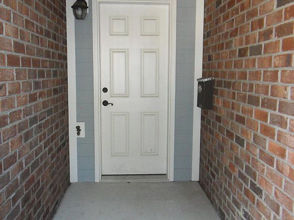 ground floor entrance