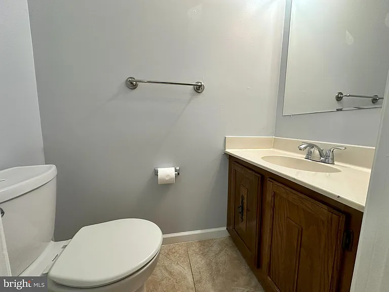 7767 Hiawatha Ln — Photo 12