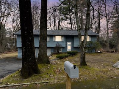 237 Grantwood Dr, Amherst, MA, 01002