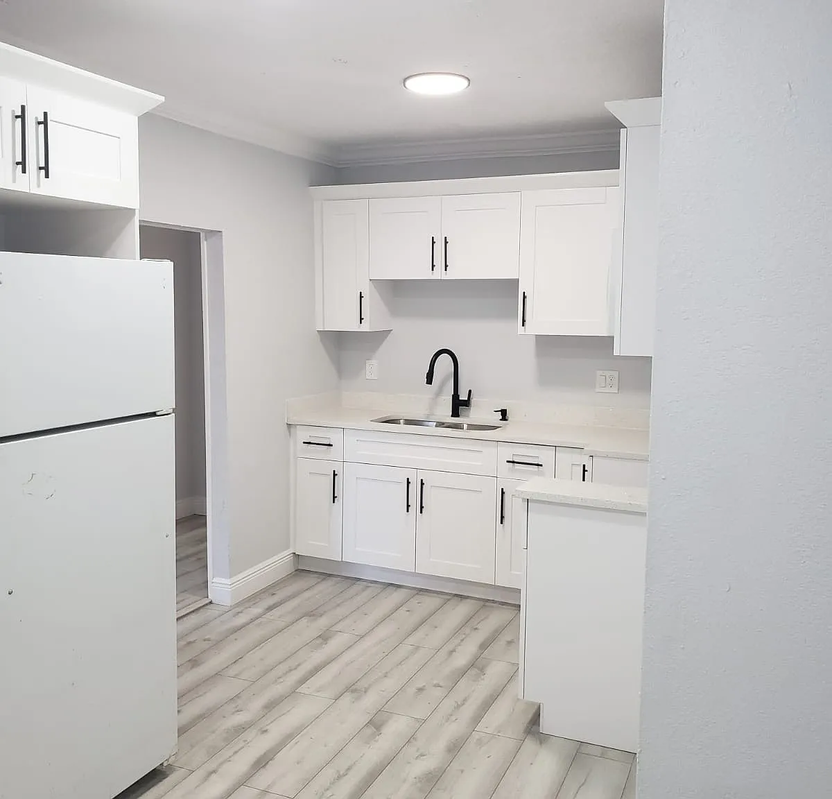1 bed, 850 sqft, $1,400 — Photo 2