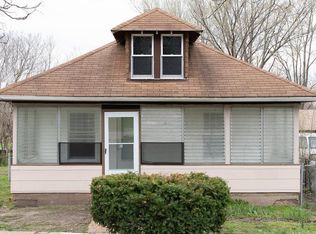 3341 Chaucer Ave, Saint Ann, MO 63074