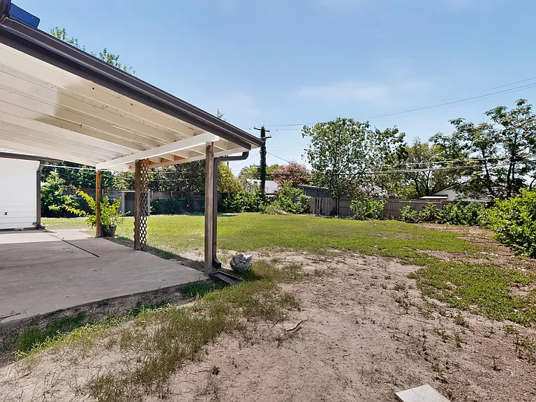 2307 Galway St — Photo 38