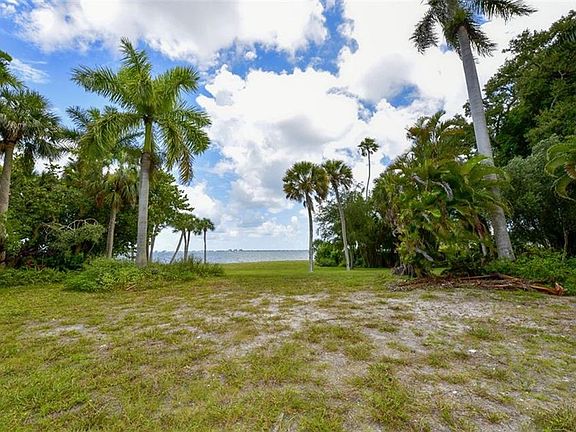 5th image of 710 Indian Beach Cir