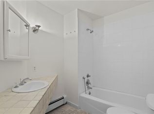 165 Old Post Rd #4, Mount Kisco, NY 10549