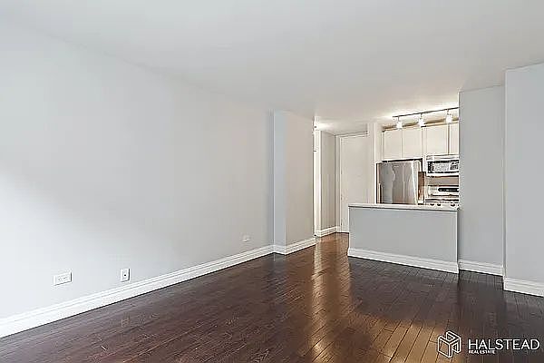 1st image of 130 W 79th St APT 8C