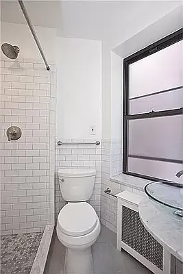 Rented by Buchbinder & Warren | media 16