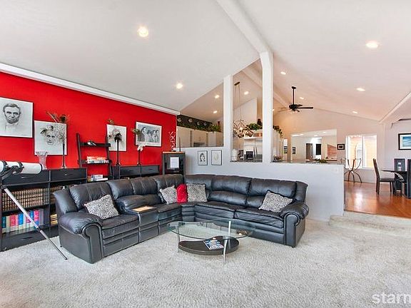 3rd image of 576 Alpine Dr