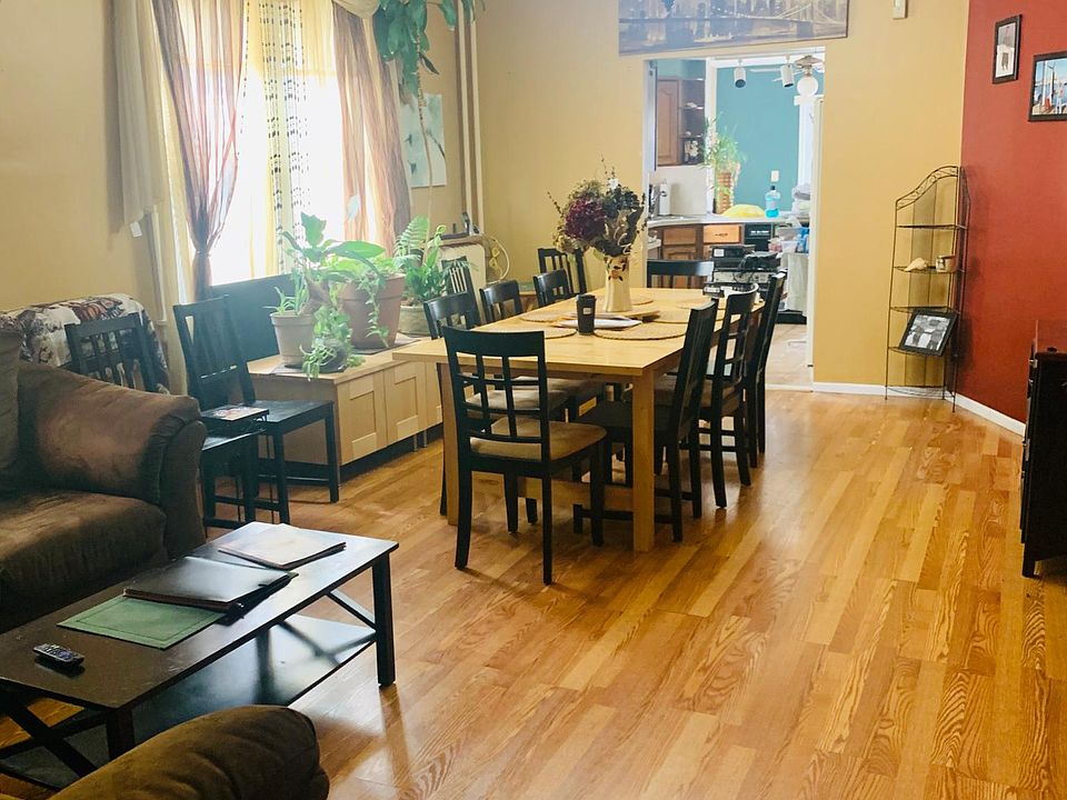 1st image of 12416 23rd Ave #1