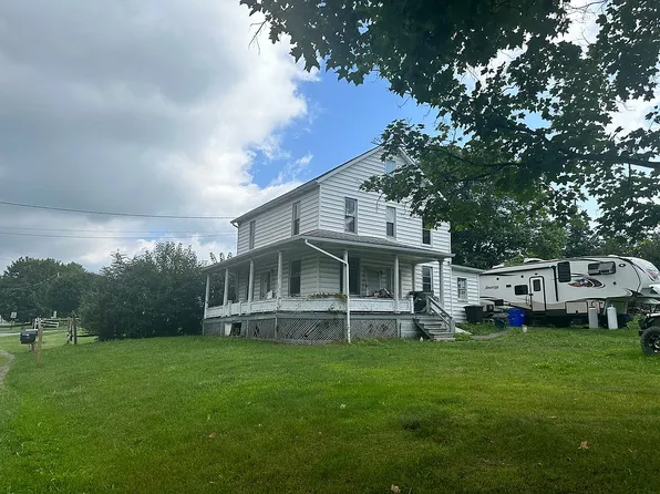 498 Main St, Manns Choice, PA 15550