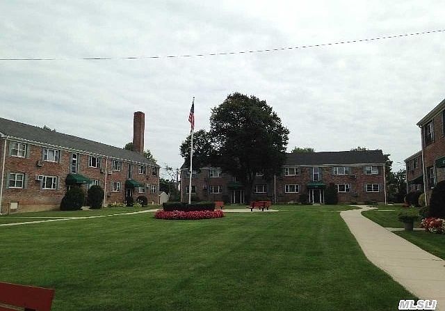1st image of 973 Fenwood Dr