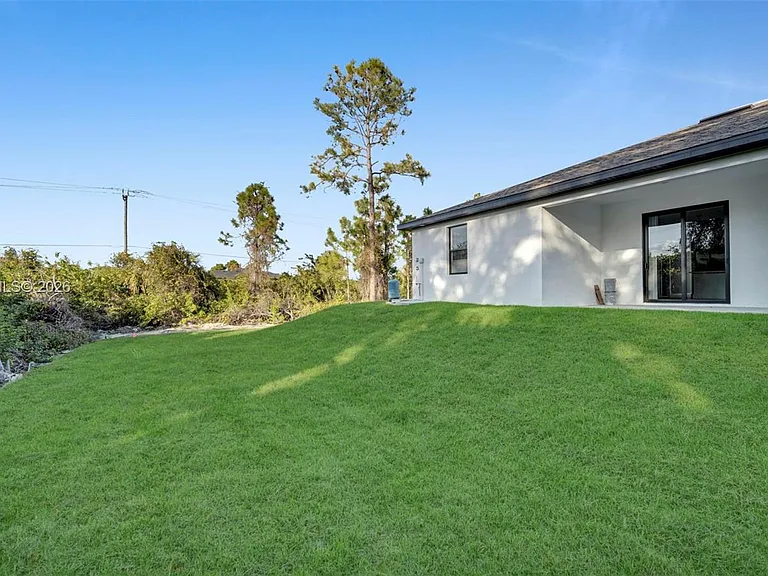 4982 Fairway Ct — Photo 6