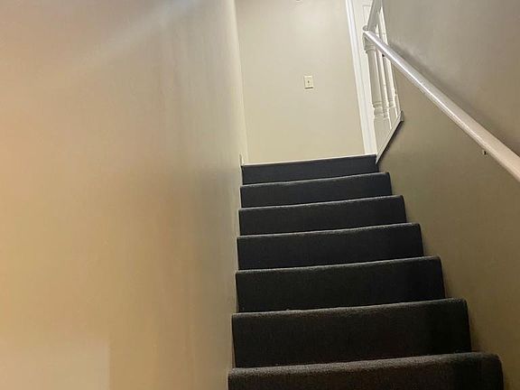 3rd image of 6468 Bedford Ln