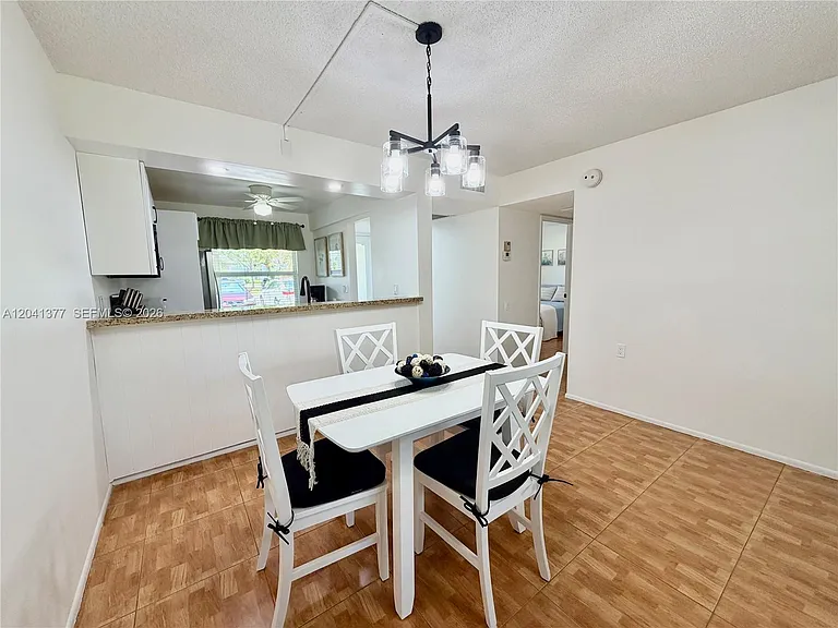 1203 Bahama Bnd #G1 — Photo 6