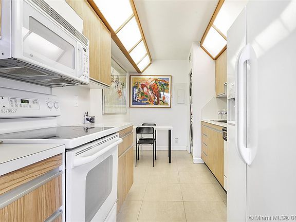 2nd image of 19667 Turnberry Way APT 27C