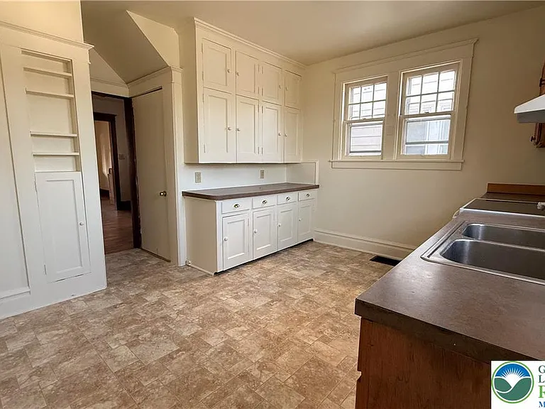 2125 Northampton St — Photo 8