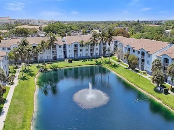 2600 S University Dr, Davie, FL