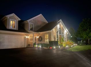 1557 Chestnut Farms Loop, Grove City, OH 43123