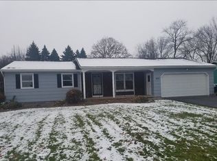 977 Lake Shore Blvd, Rochester, NY 14617