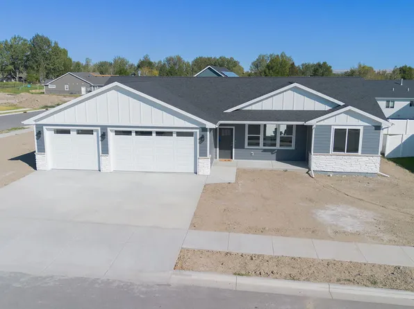 1025 Jenea Dr, Laurel, MT 59044