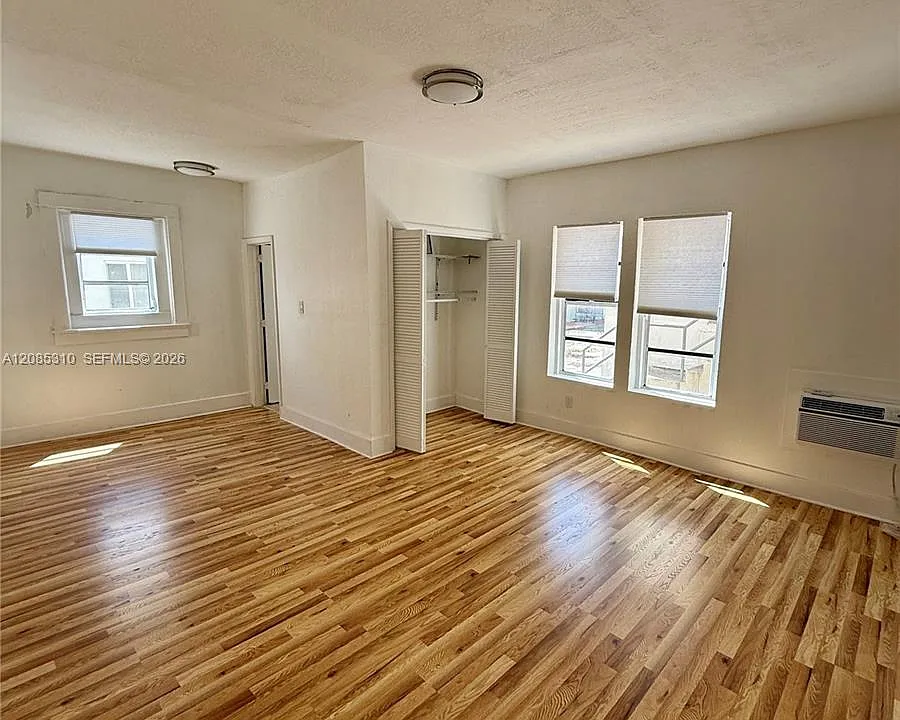 1319 Meridian Ave #108