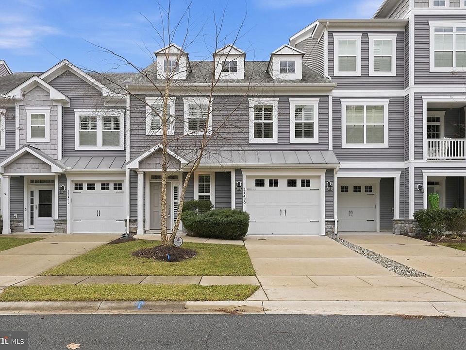 1st image of 21430 Catalina Cir