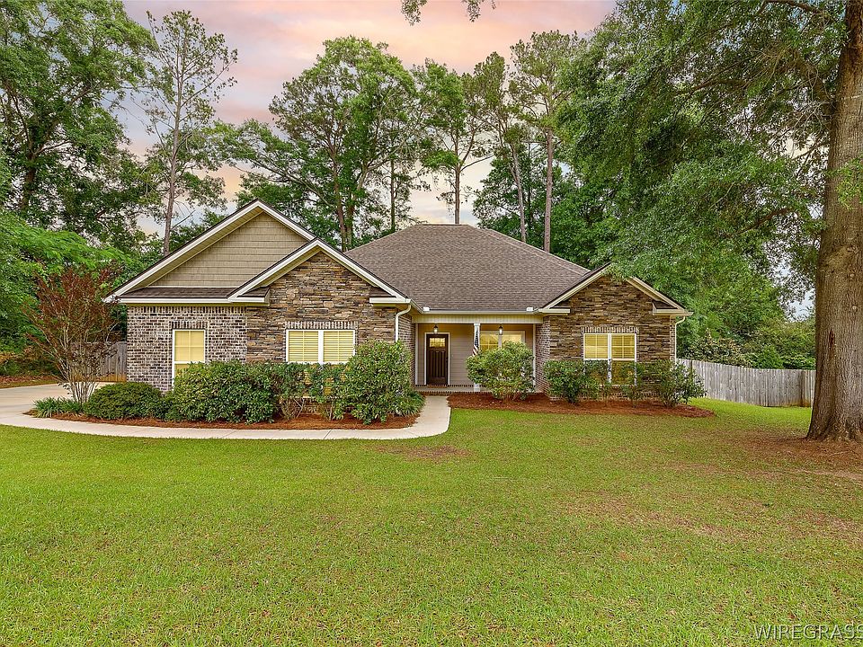 1st image of 608 Oak Ridge Dr