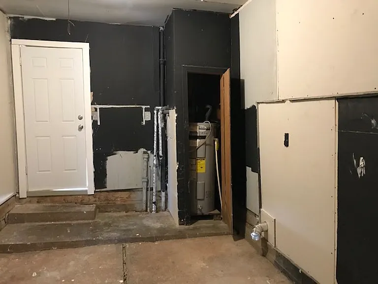 742 S La Salle Dr — Photo 5