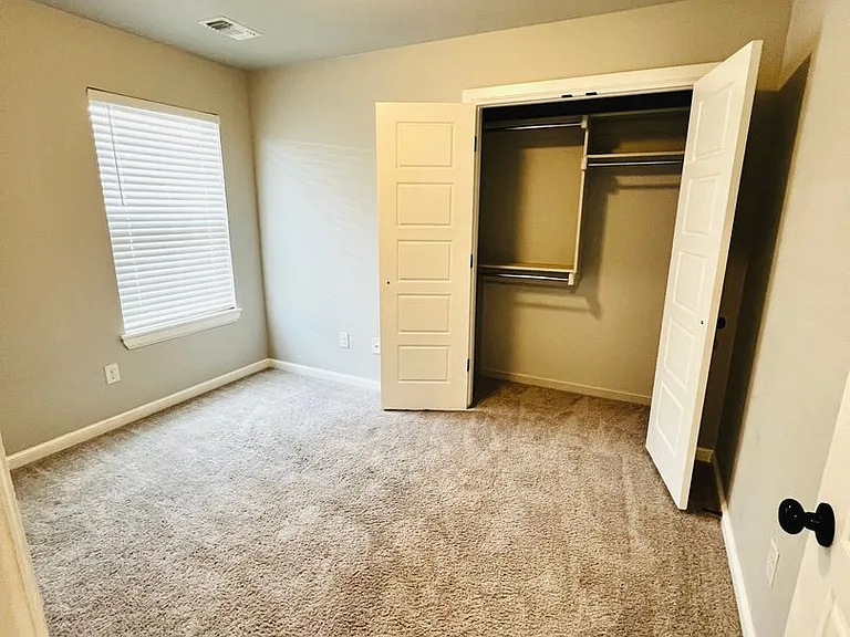 18608 Cantar Dr — Photo 10