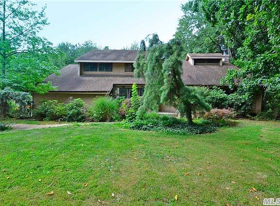 2nd image of 26 Candlewood Path