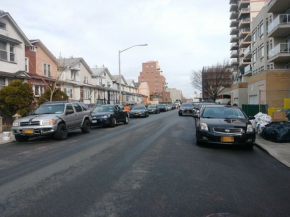 4th image of 3047 Brighton 6 St #2B