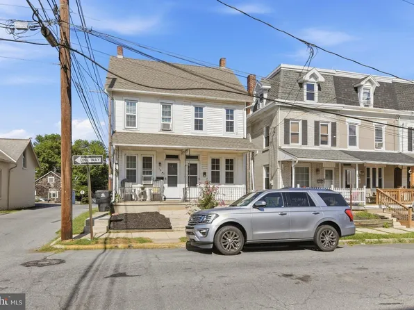 32 N Wyomissing Ave, Shillington, PA 19607