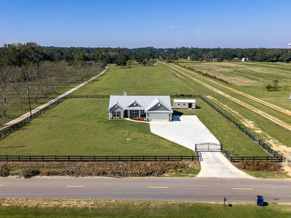 251 Crawford Rd, Cowarts, AL 36321