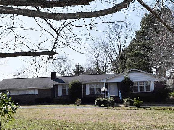 2nd image of 1602 Hermitage Pl
