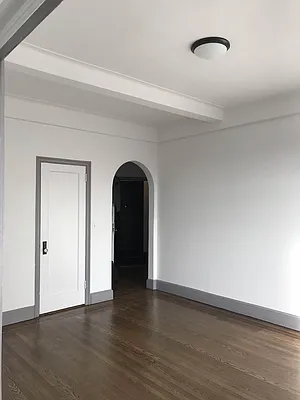 Rented by Compass | media 18