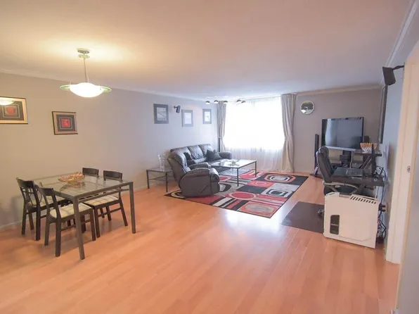 406 Paradise Rd #4M, Swampscott, MA 01907