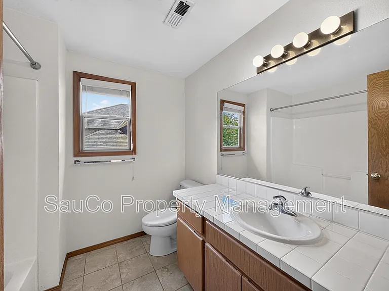 969 SW 177th Ter — Photo 17