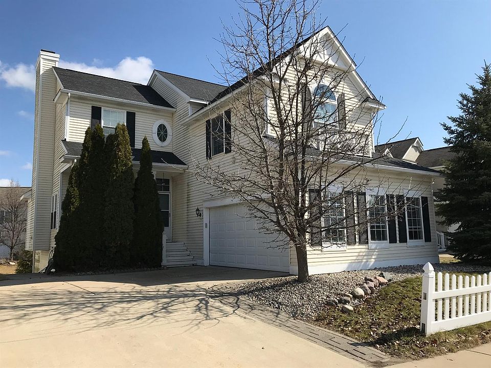 1st image of 1439 Chapleau Dr