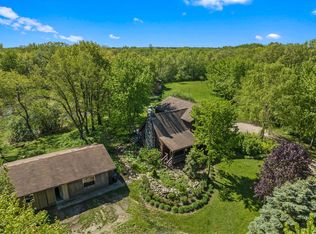 N1588 Center Dr, Genoa City, WI 53128