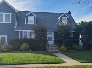 3356 5th St FLOOR 1, Oceanside, NY 11572