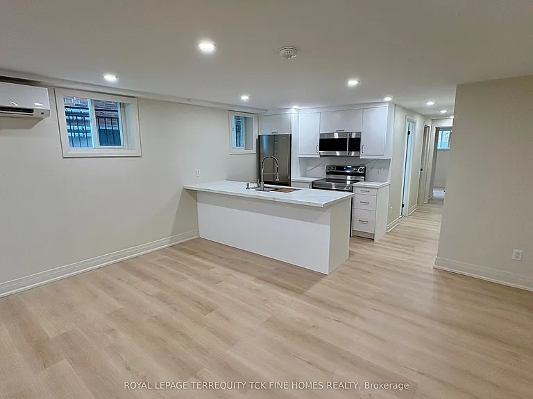 8 Somerset Ave #LOWER — Photo 6