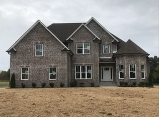 4143 Ironwood Dr, Greenbrier, TN 37073
