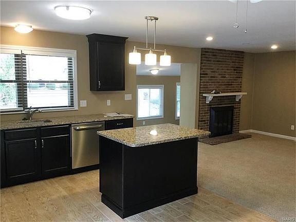 4th image of 3969 Regalway Dr
